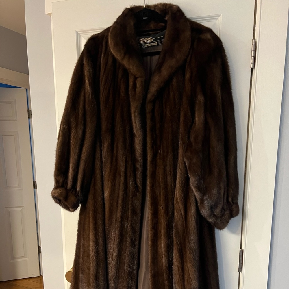 Full length Women’s Mink Furcoat